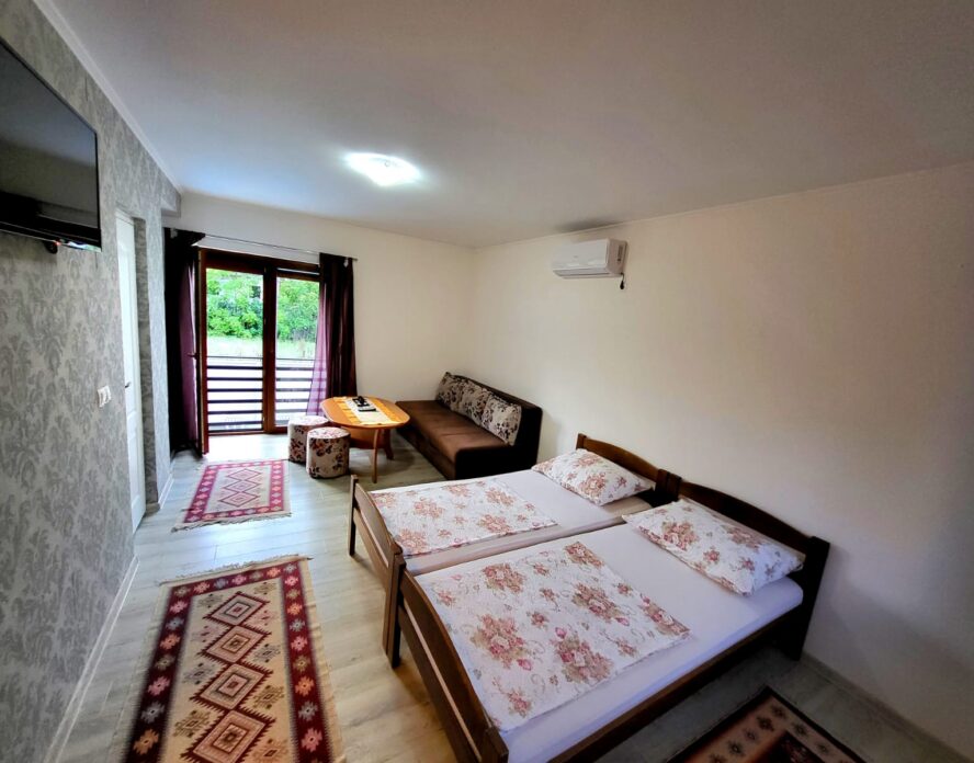 WhatsApp Image 2026-03-10 at 21.01.06 (1)